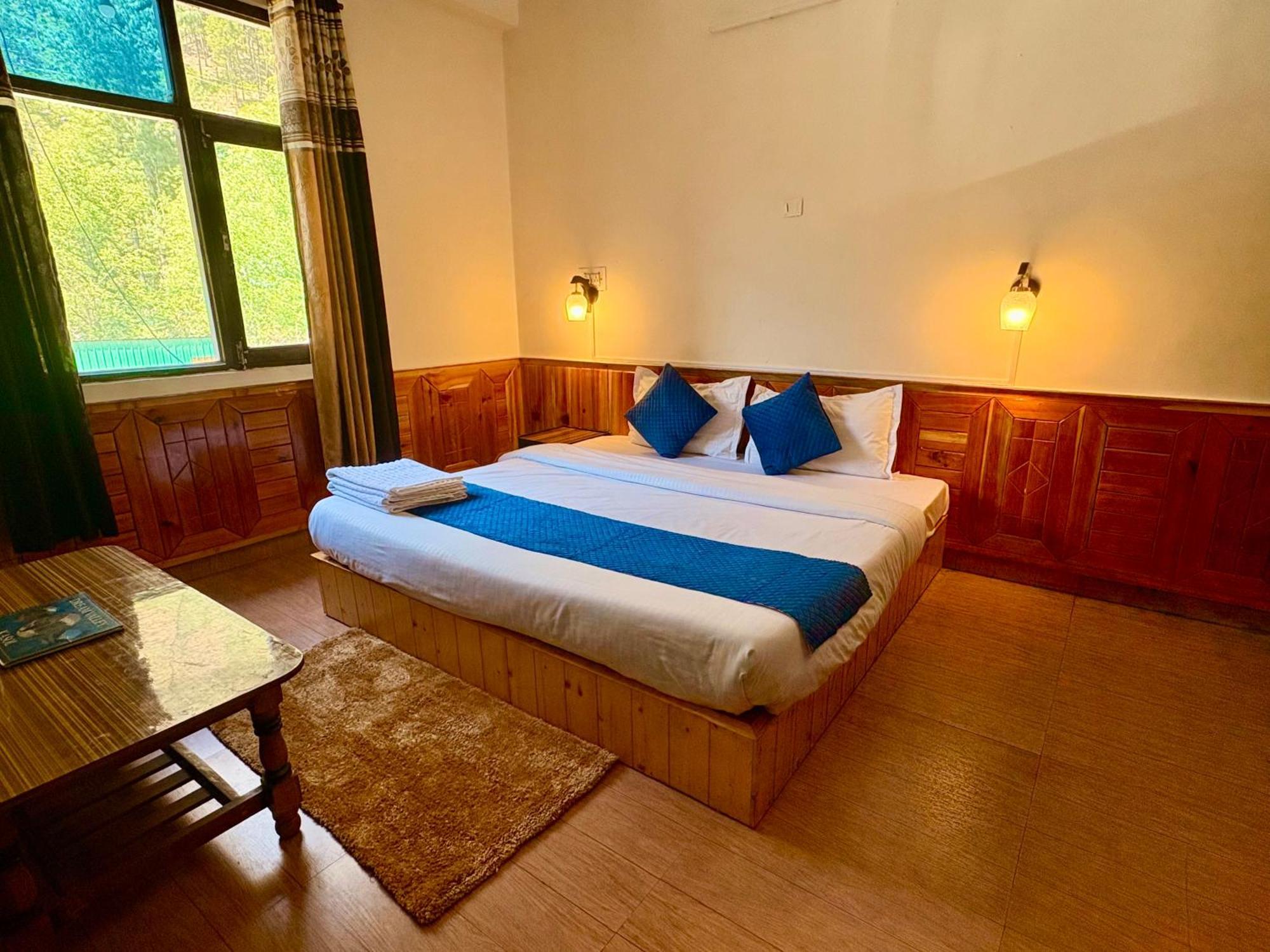 Hotel Pablo Escobar Kasol Bagian luar foto