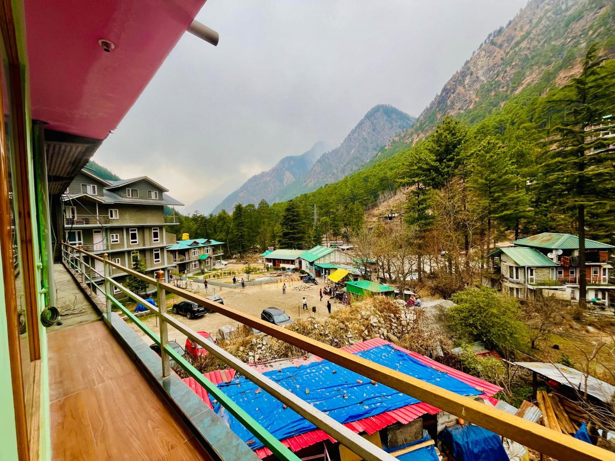 Hotel Pablo Escobar Kasol Bagian luar foto