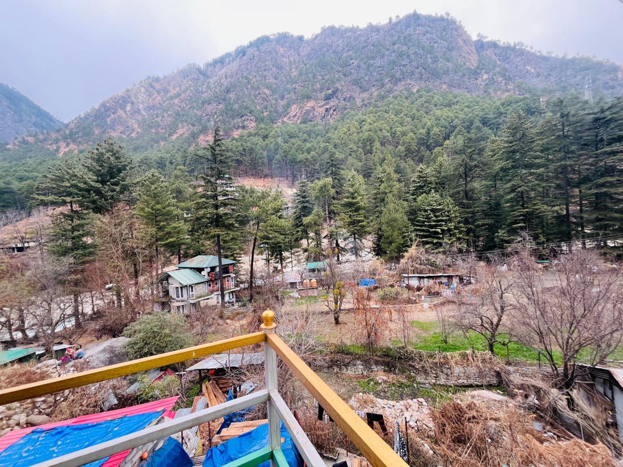 Hotel Pablo Escobar Kasol Bagian luar foto